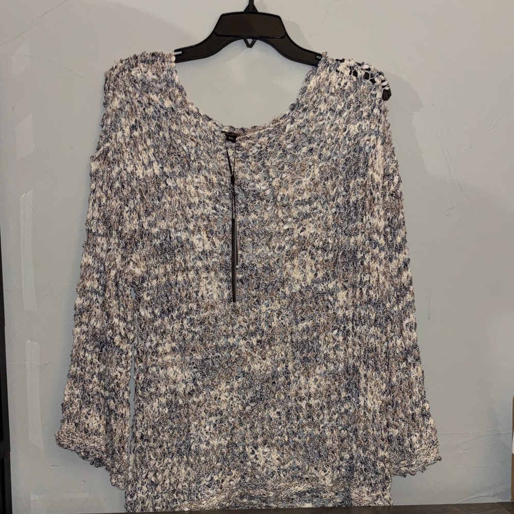 Charlies Textured Knit Blouse - Gray and Cream